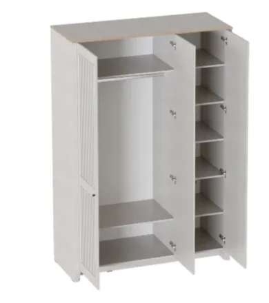 Шкаф трехдверный Валенсия 