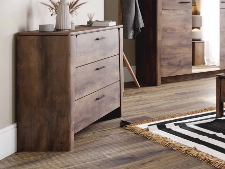 Комод Мальта, Таксония 